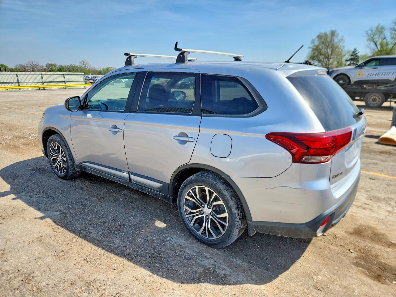 2016 Mitsubishi Outlander Es - Фото 2