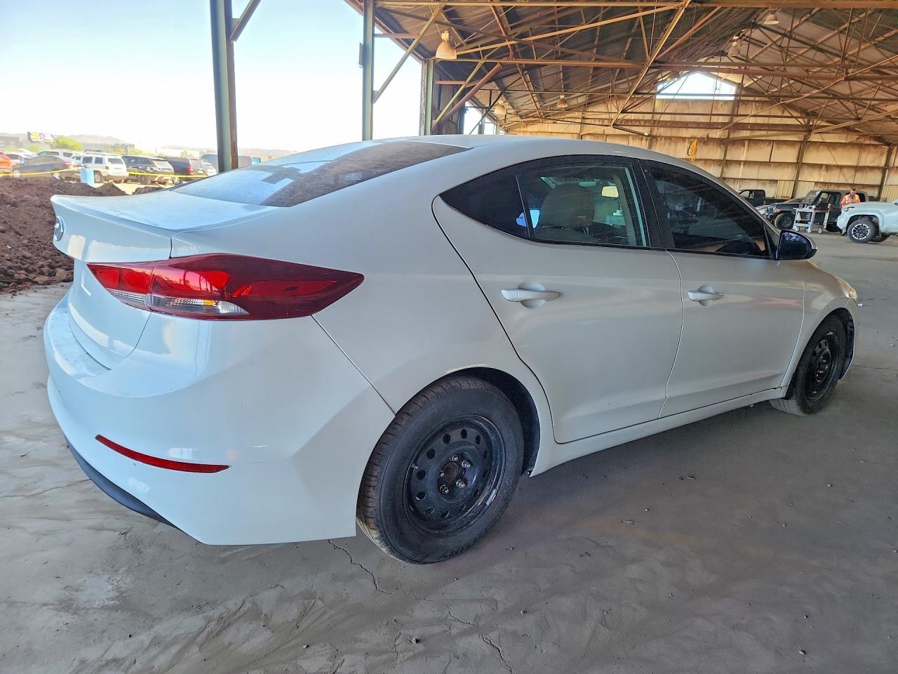 2018 Hyundai Elantra Se - Фото 3