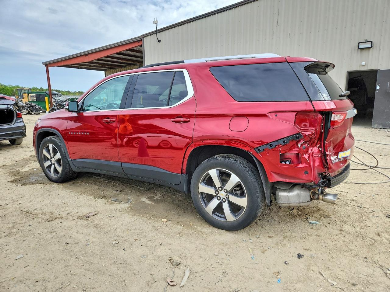 2018 Chevrolet Traverse Lt - Фото 2