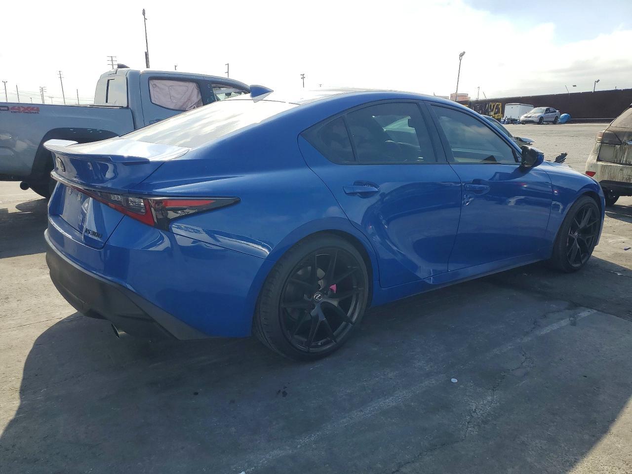 2021 Lexus Is 300 - Фото 3