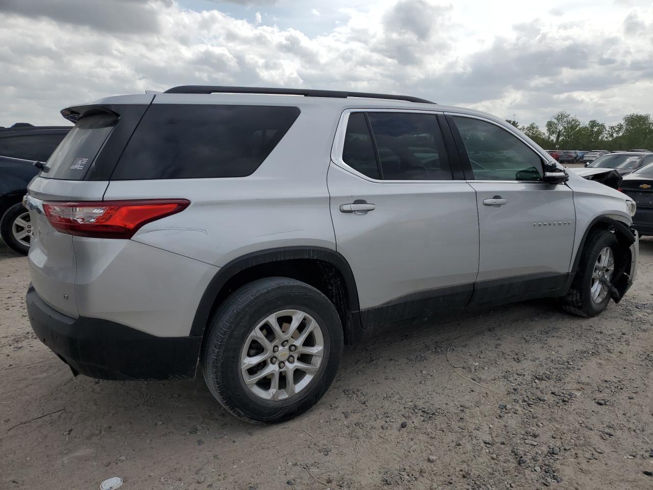 2020 Chevrolet Traverse Lt - Image 3