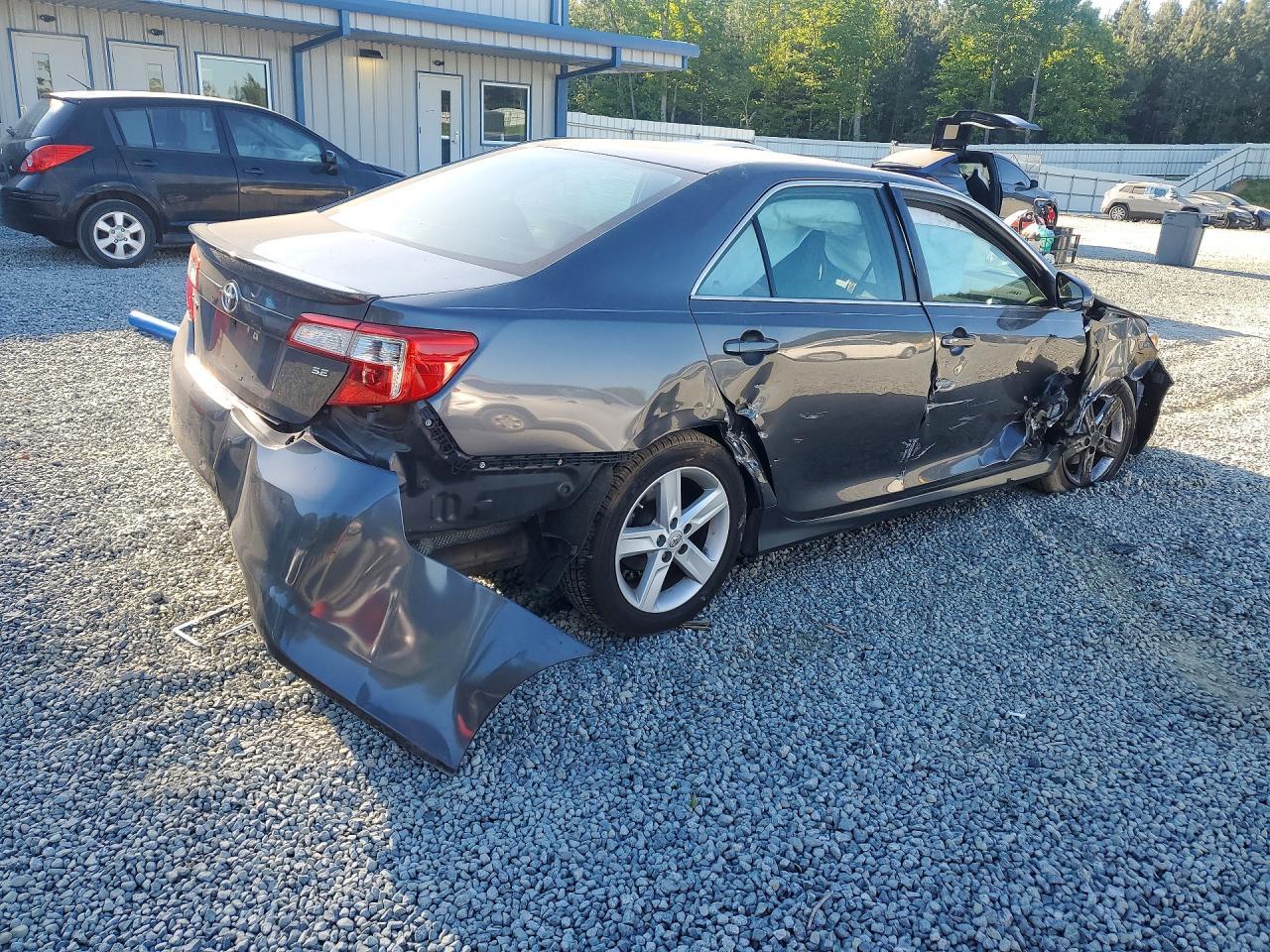 2013 Toyota Camry Se - Фото 3