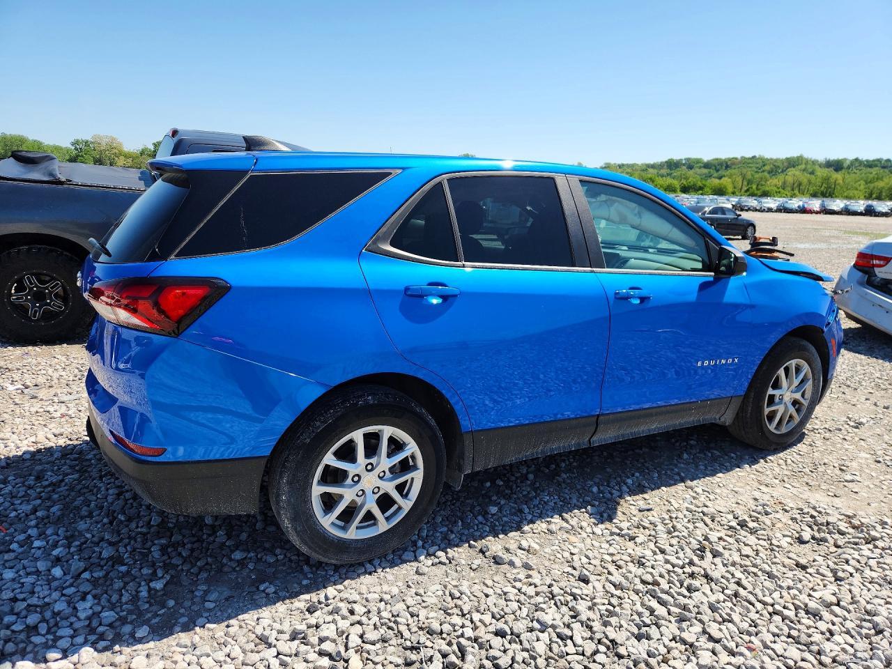 2024 Chevrolet Equinox Ls - Image 3