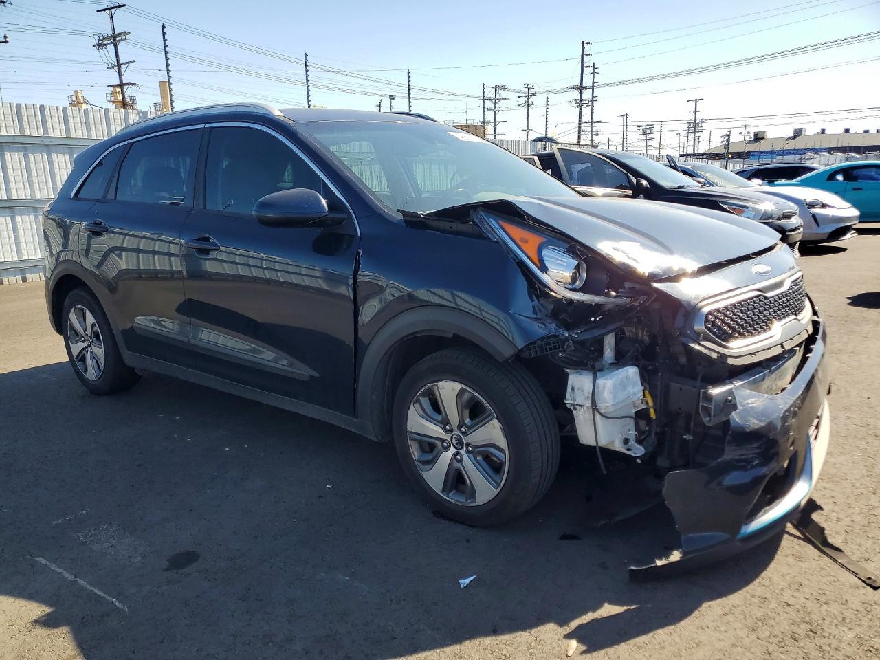 2019 Kia Niro Plug-In Hybrid Lx - Фото 4