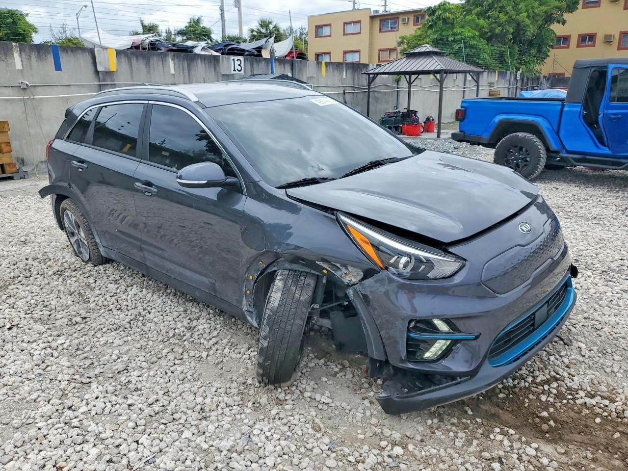 2020 Kia Niro Ex - Фото 4