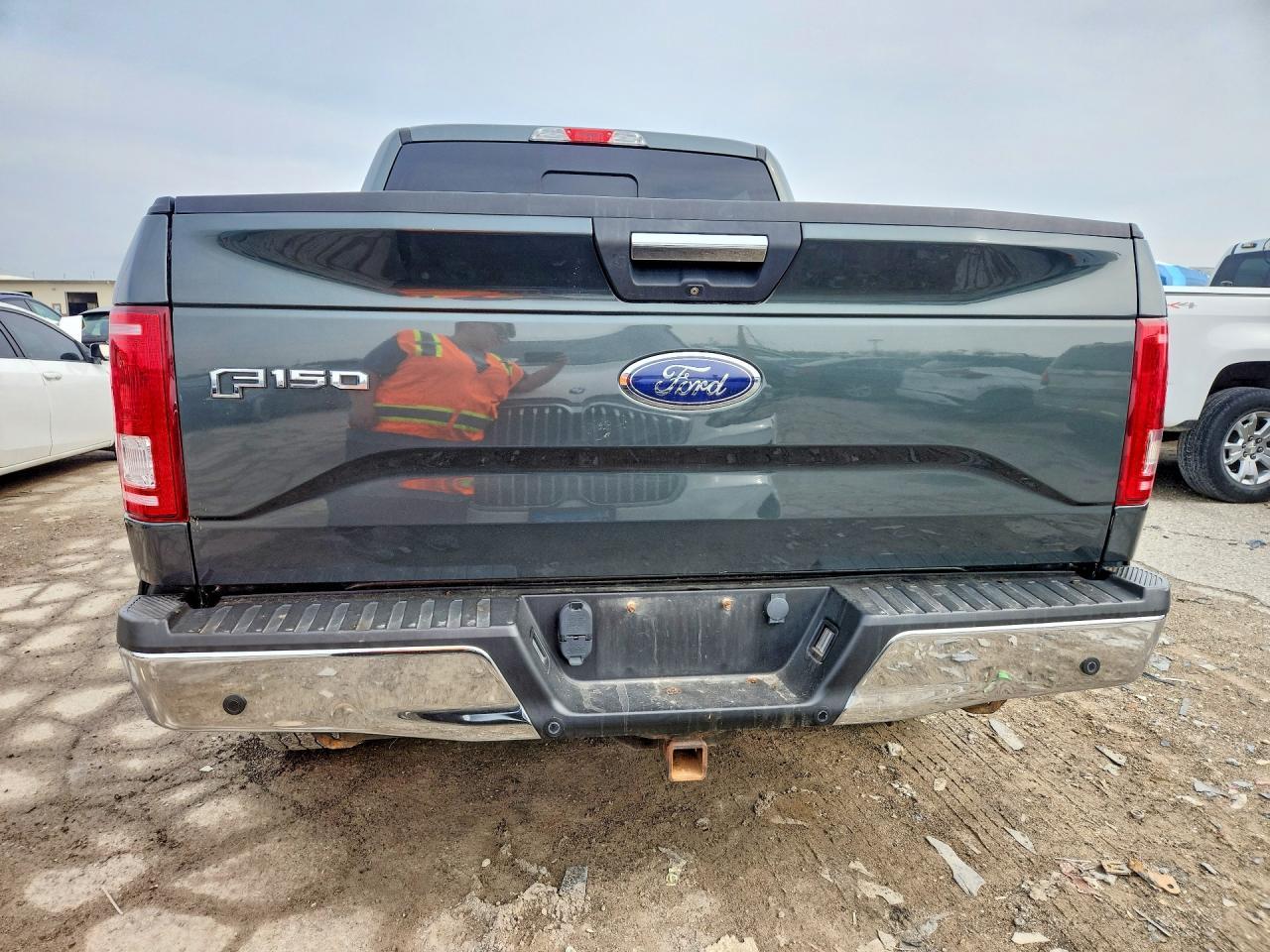 2015 Ford F150 Supercrew - Фото 6