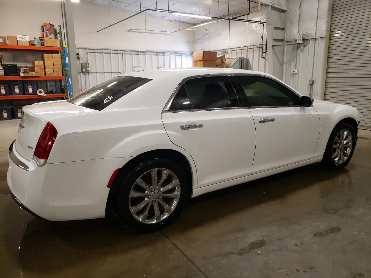 2018 Chrysler 300 Limited - Image 3