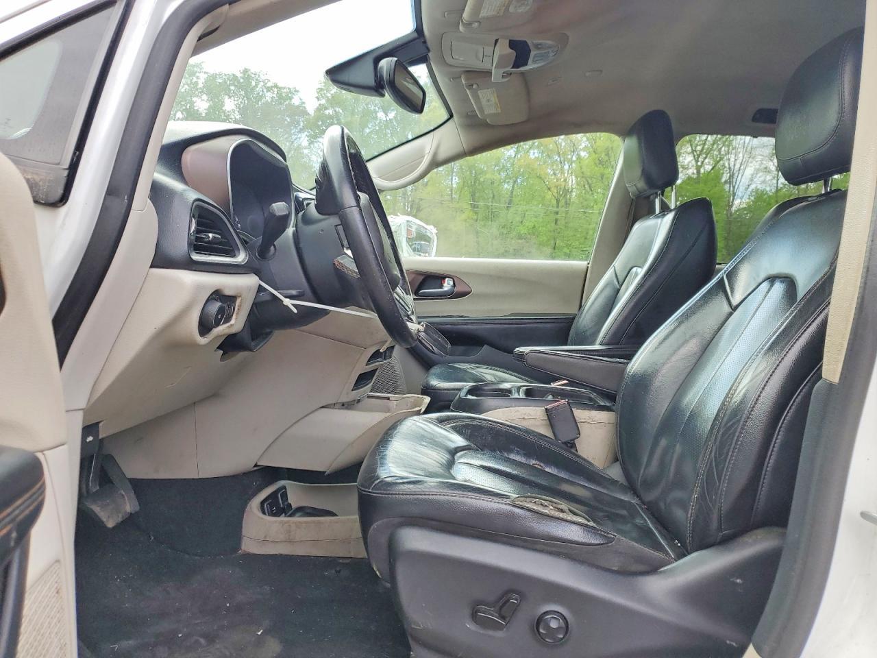 2019 Chrysler Pacifica Touring L - Фото 7