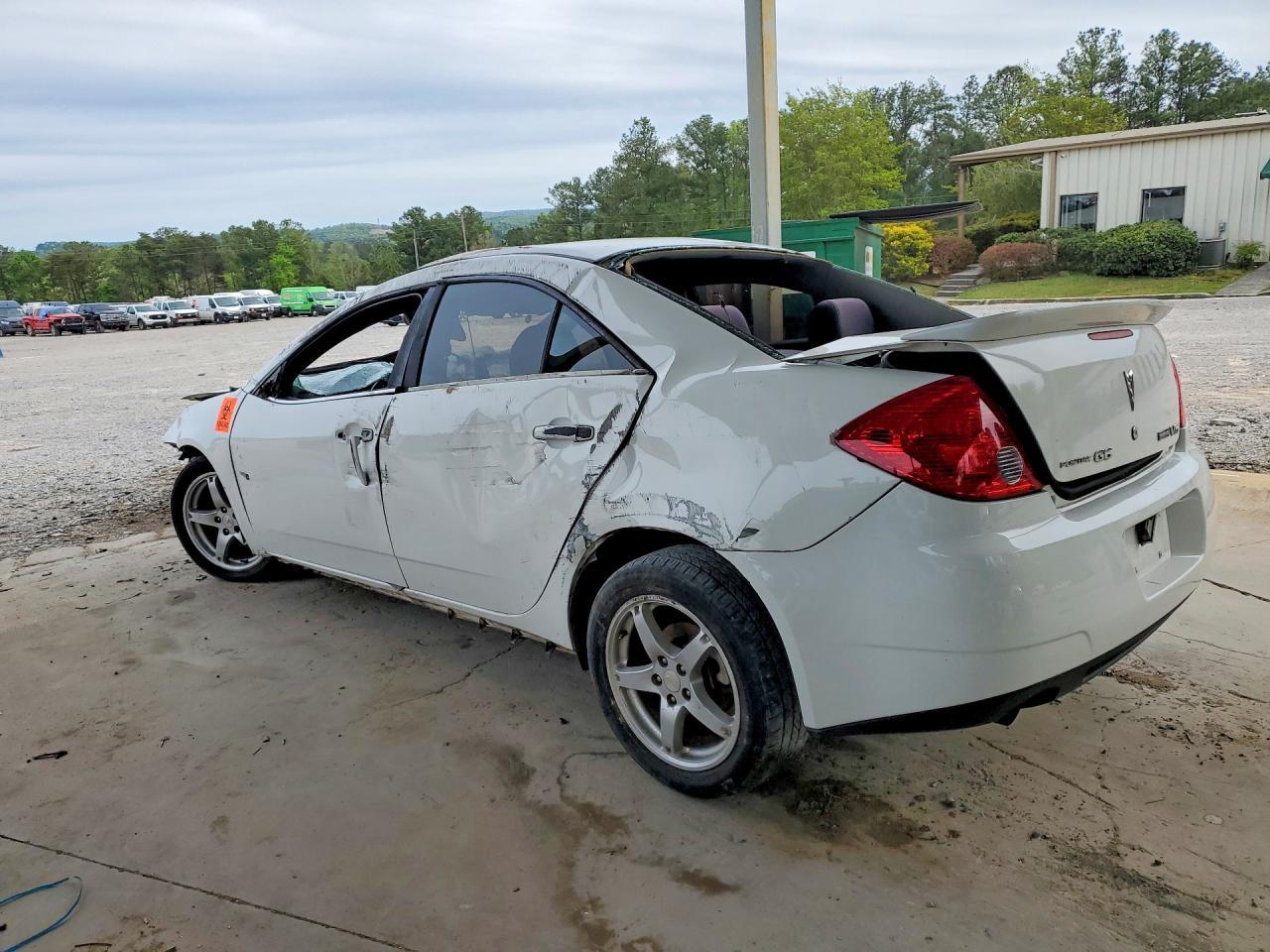 2009 Pontiac G6 - Фото 2