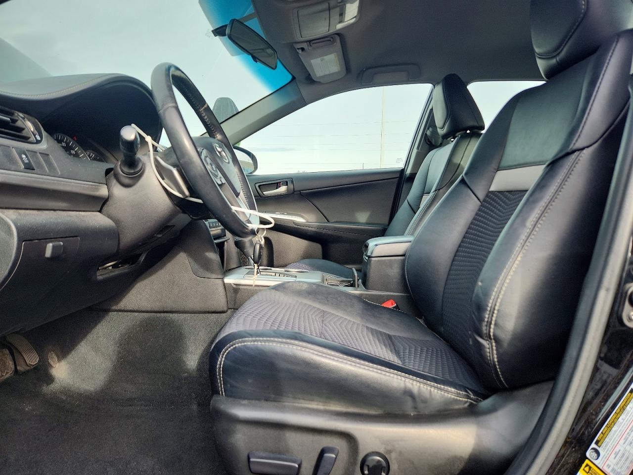 2014 Toyota Camry Se - Image 7