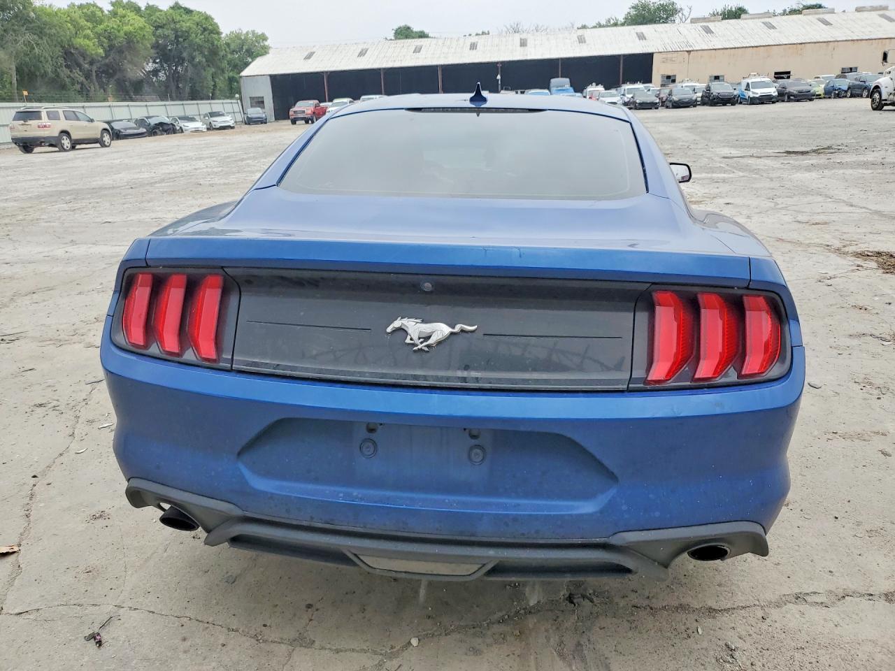 2022 Ford Mustang - Image 6