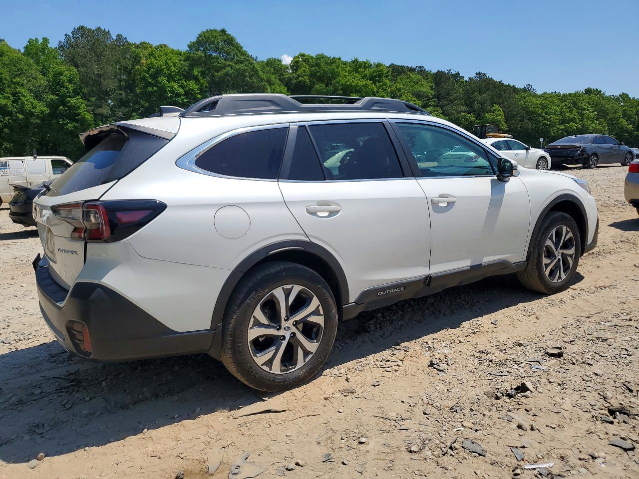 2022 Subaru Outback Limited - Image 3