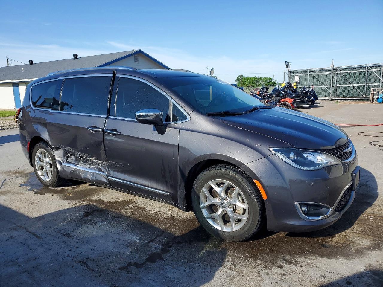 2018 Chrysler Pacifica Limited - Фото 4