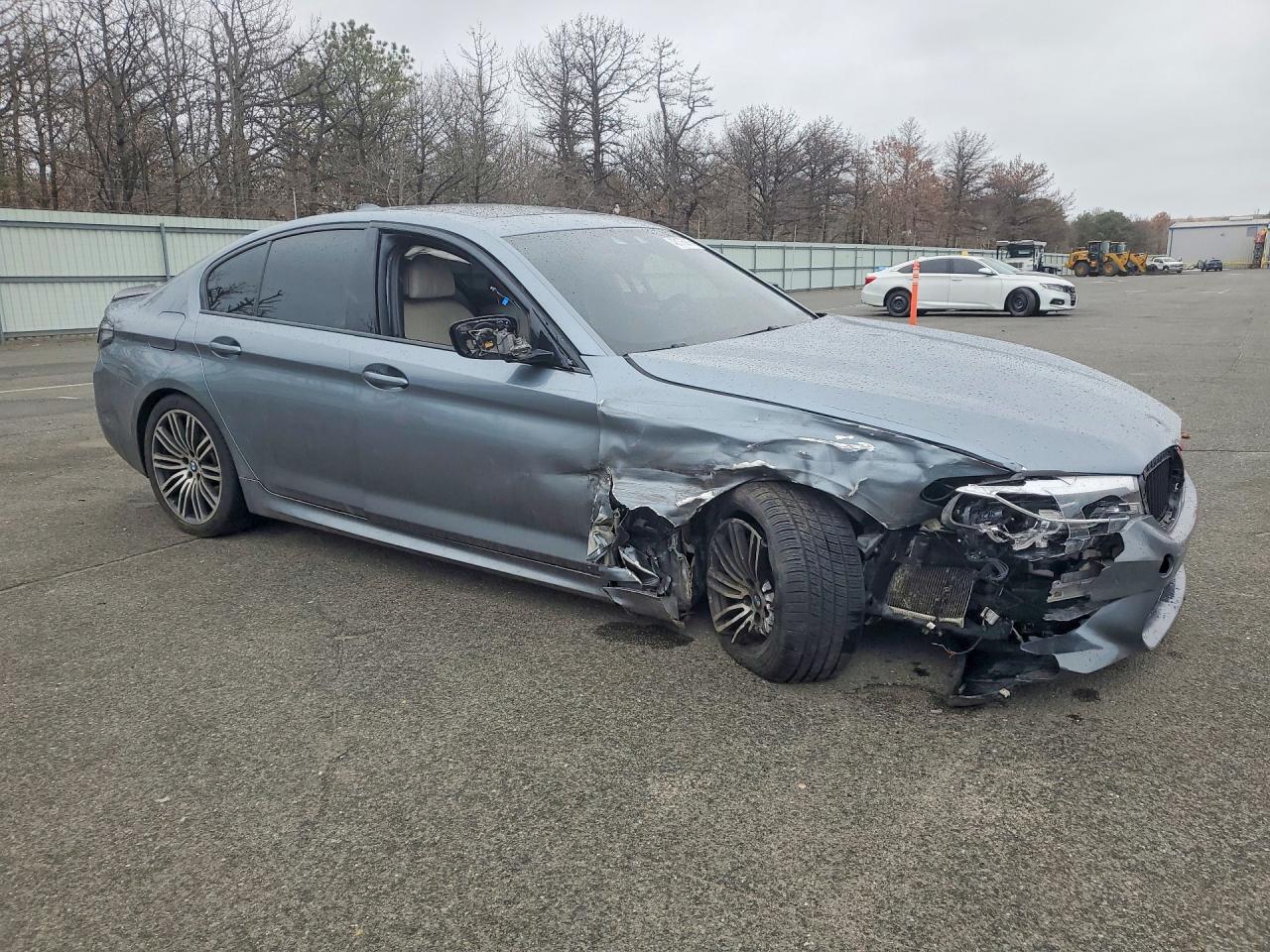 2019 BMW 540 Xi - Фото 4