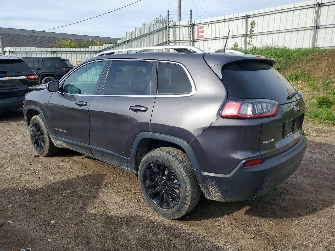 2020 Jeep Cherokee - Фото 2