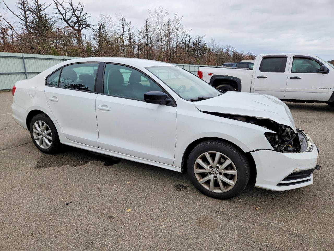 2015 Volkswagen Jetta Se - Image 4