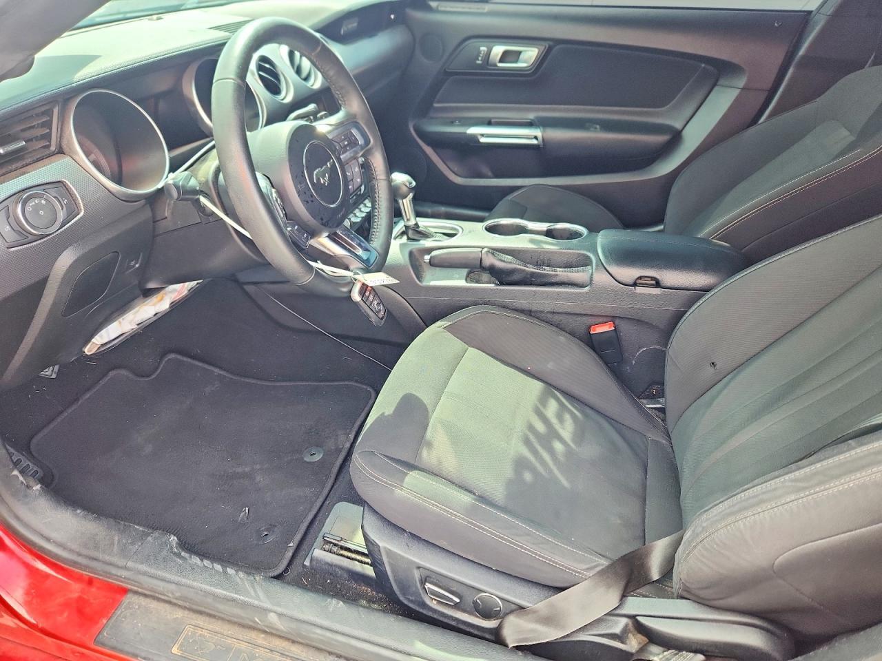 2019 Ford Mustang - Image 7