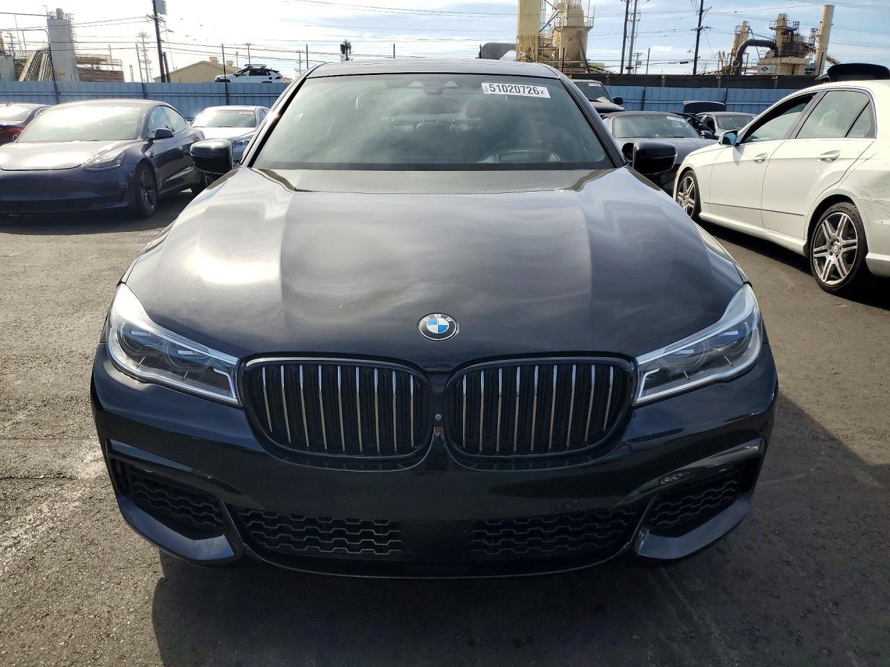2018 BMW 750 I - Фото 5