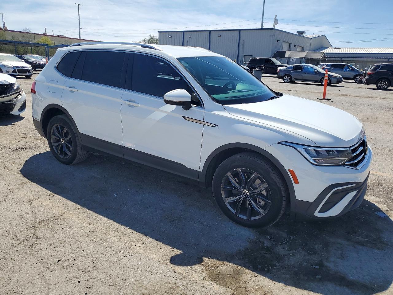 2022 Volkswagen Tiguan Se - Image 4