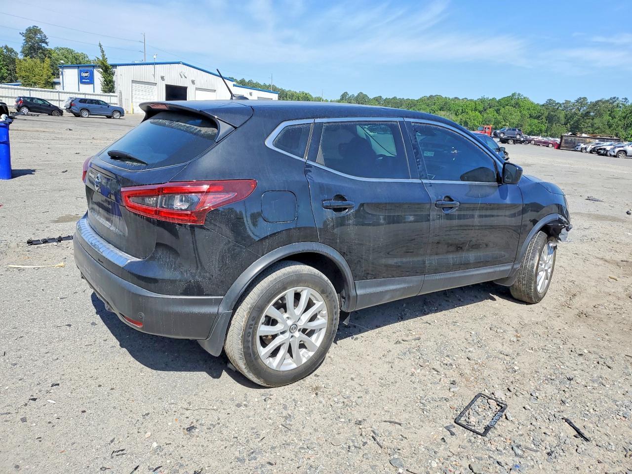2020 Nissan Rogue Sport S - Фото 3