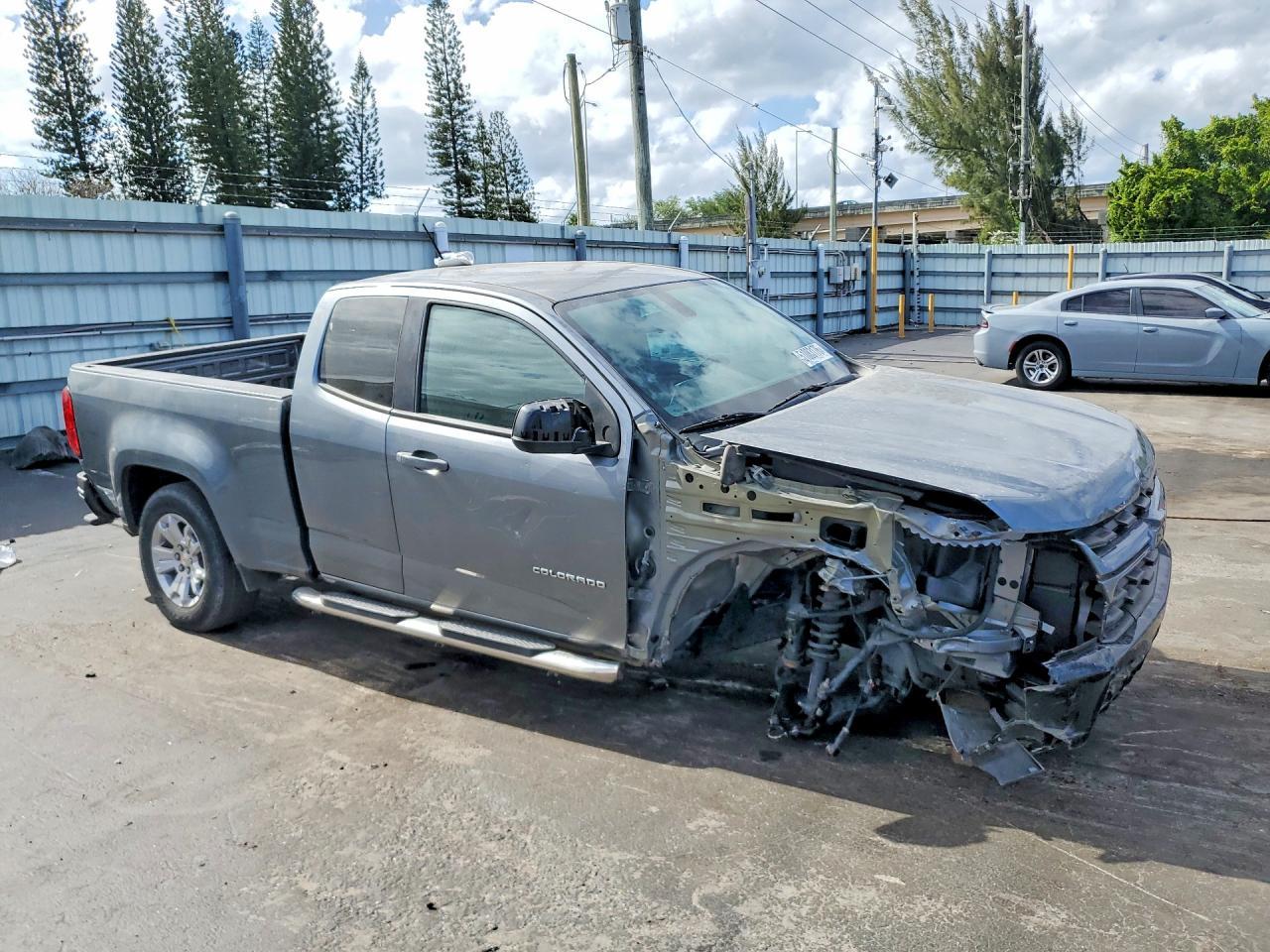 2022 Chevrolet Colorado Lt - Image 4