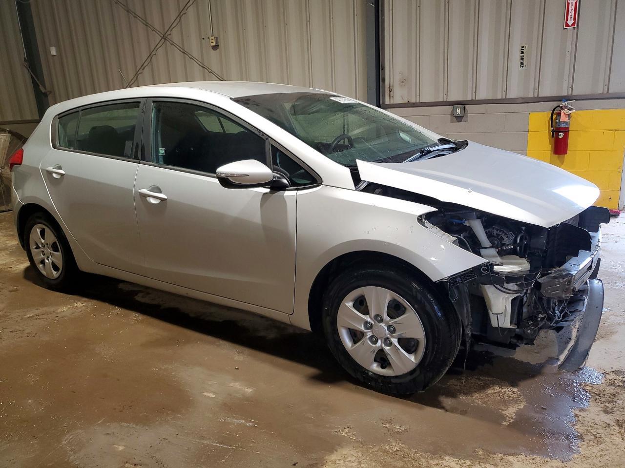 2017 Kia Forte5 Lx - Фото 4