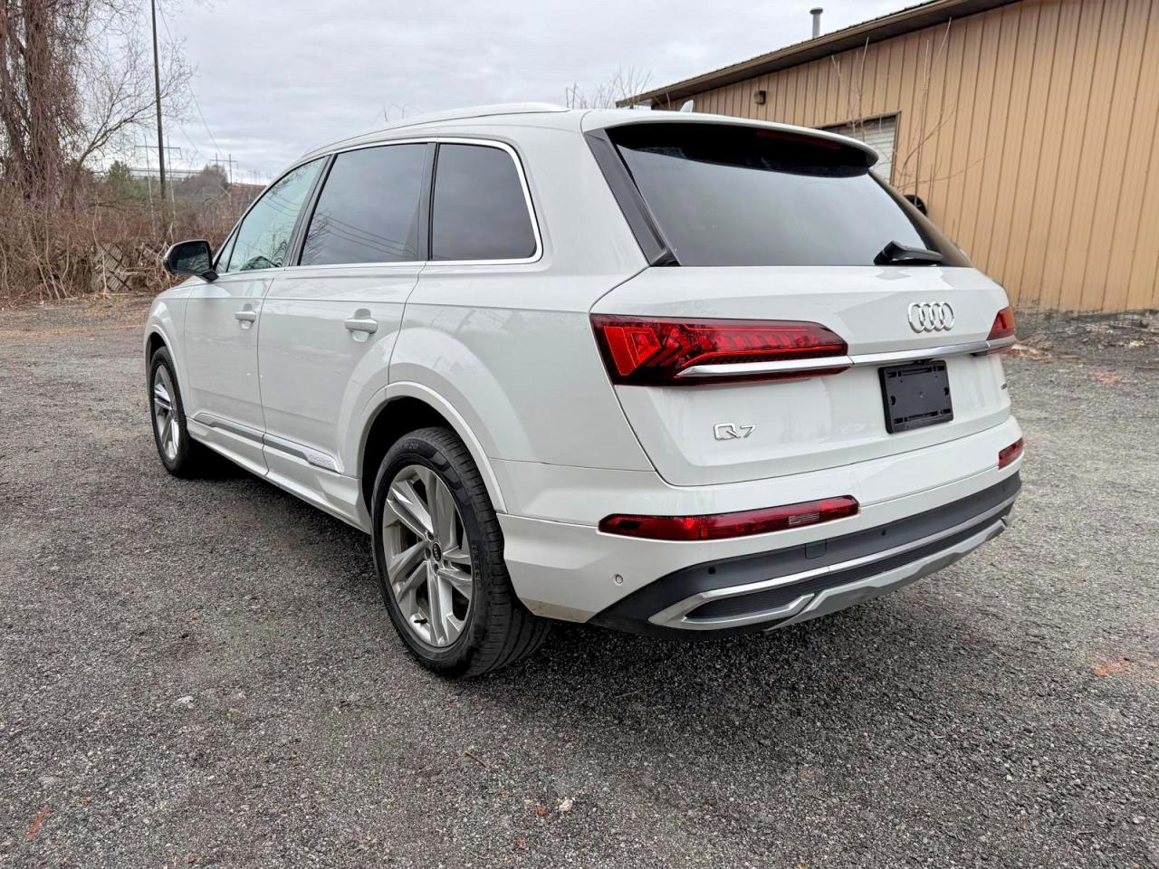 2021 Audi Q7 Premium Plus - Фото 3