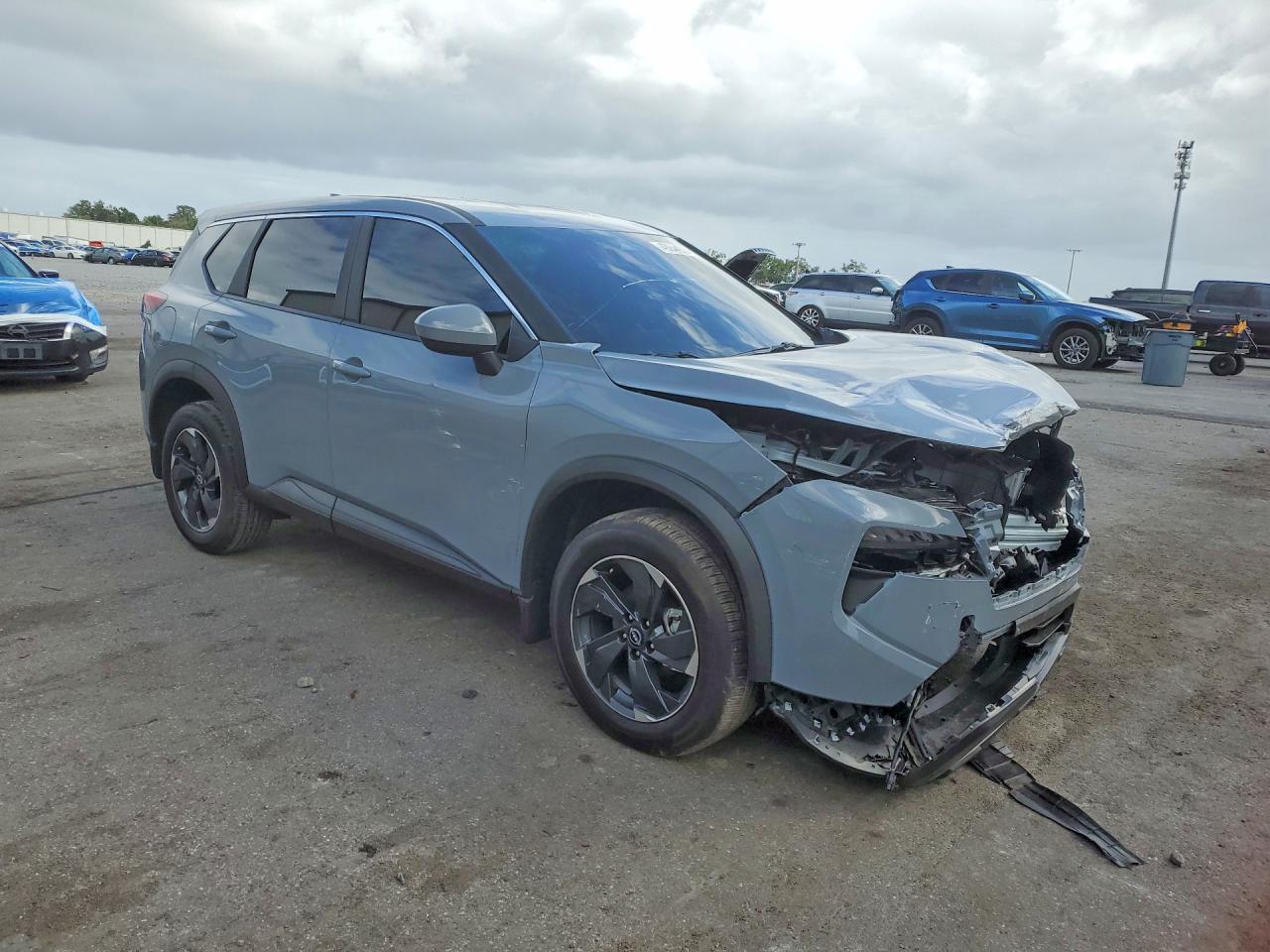 2026 Nissan Rogue Sv - Image 4