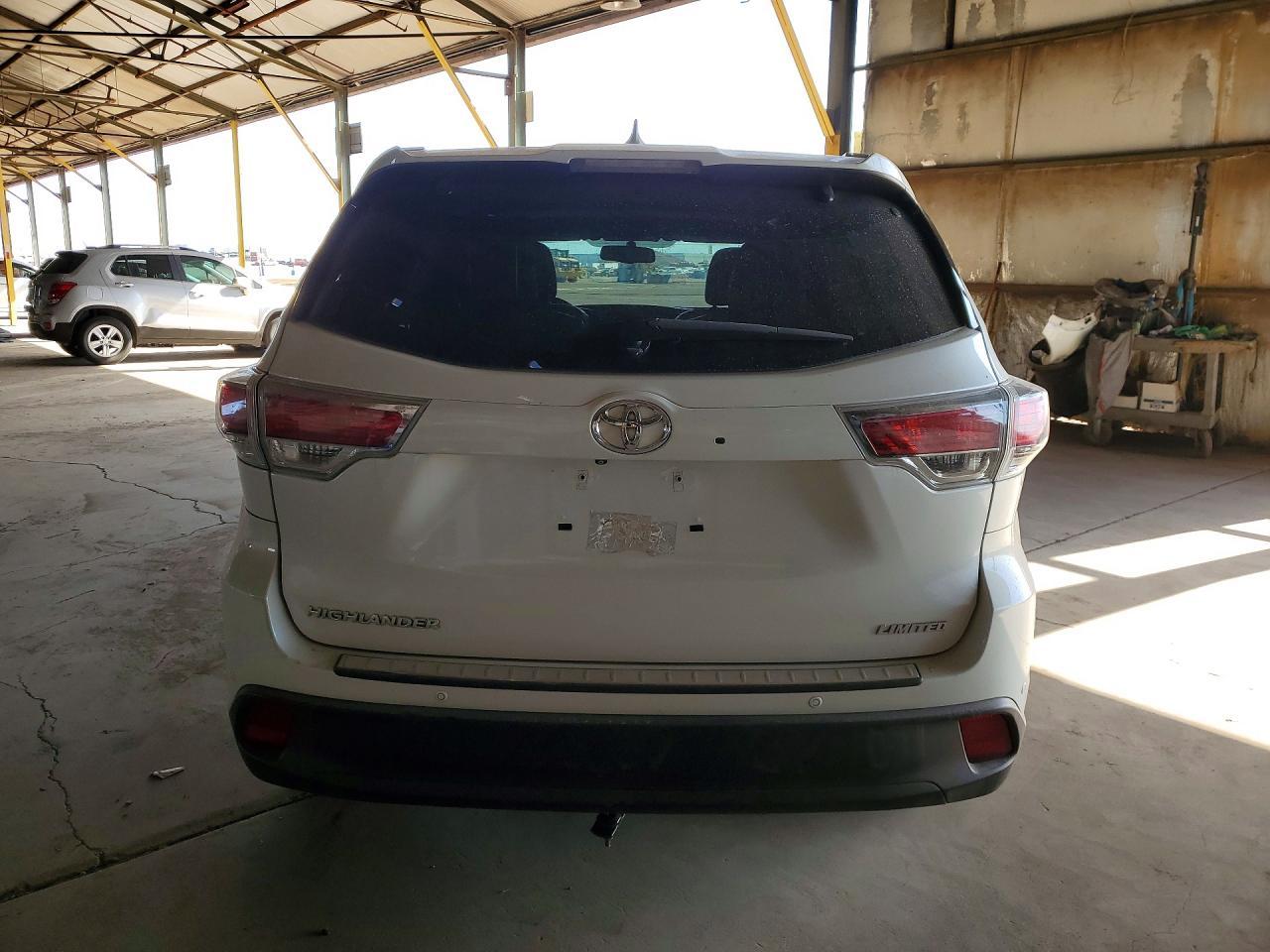 2015 Toyota Highlander Limited - Image 6