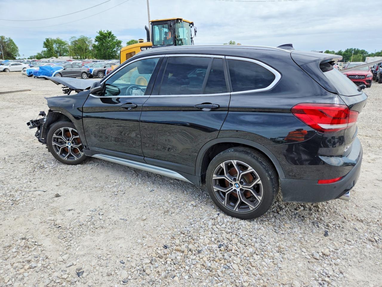 2021 BMW X1 xDrive28I - Фото 2
