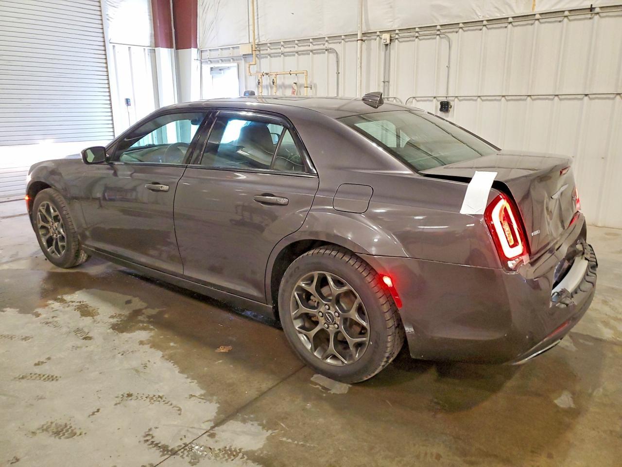 2015 Chrysler 300 S - Фото 2