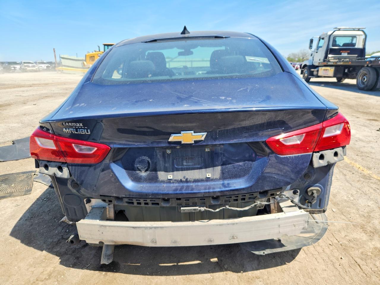 2017 Chevrolet Malibu Ls - Фото 6