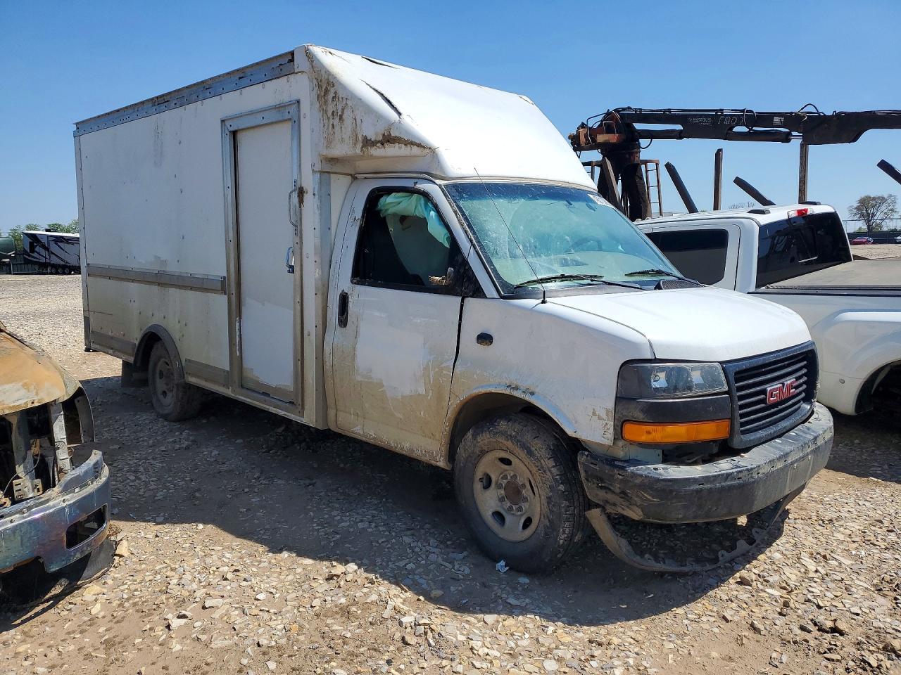 2019 GMC Savana Delivery Truck - Image 4