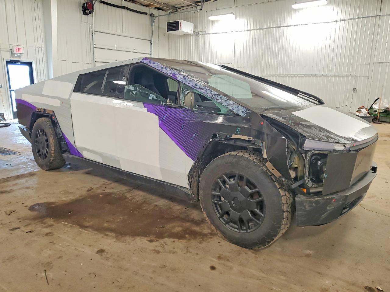 2024 Tesla Cybertruck - Фото 4