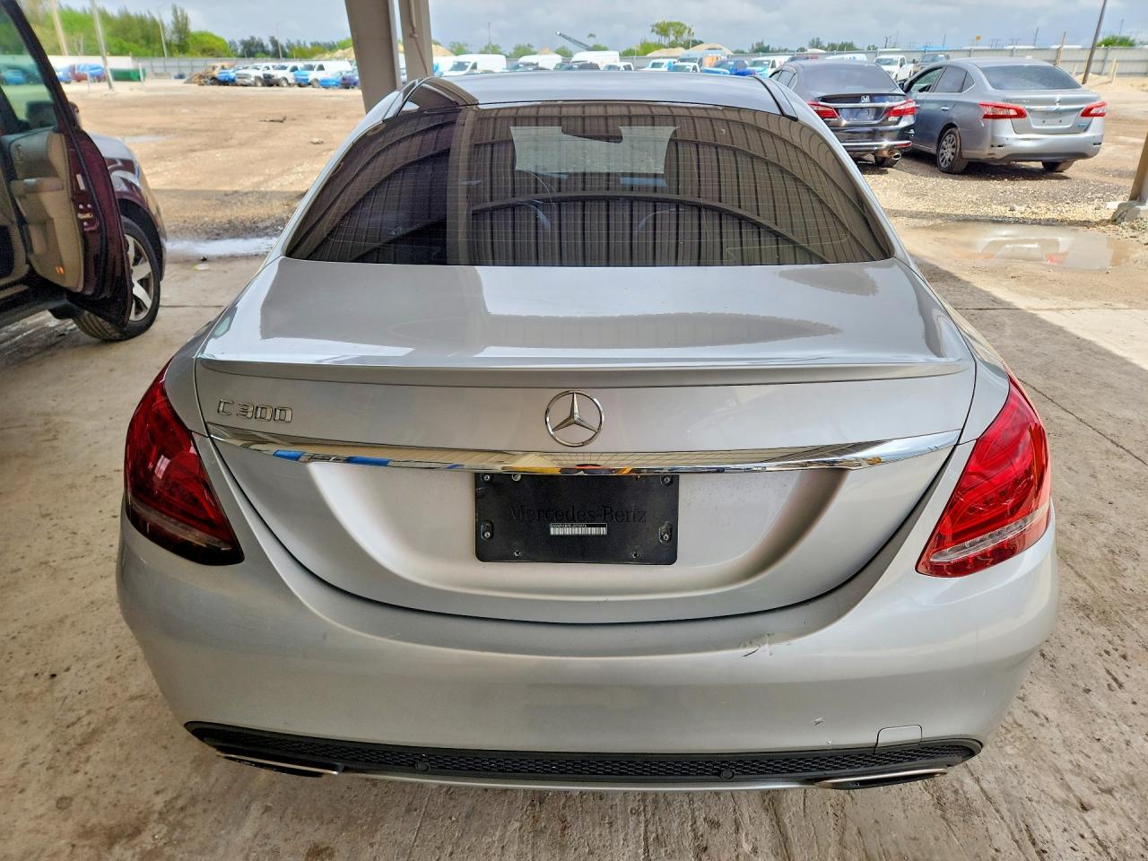 2015 Mercedes-Benz C 300 - Image 6