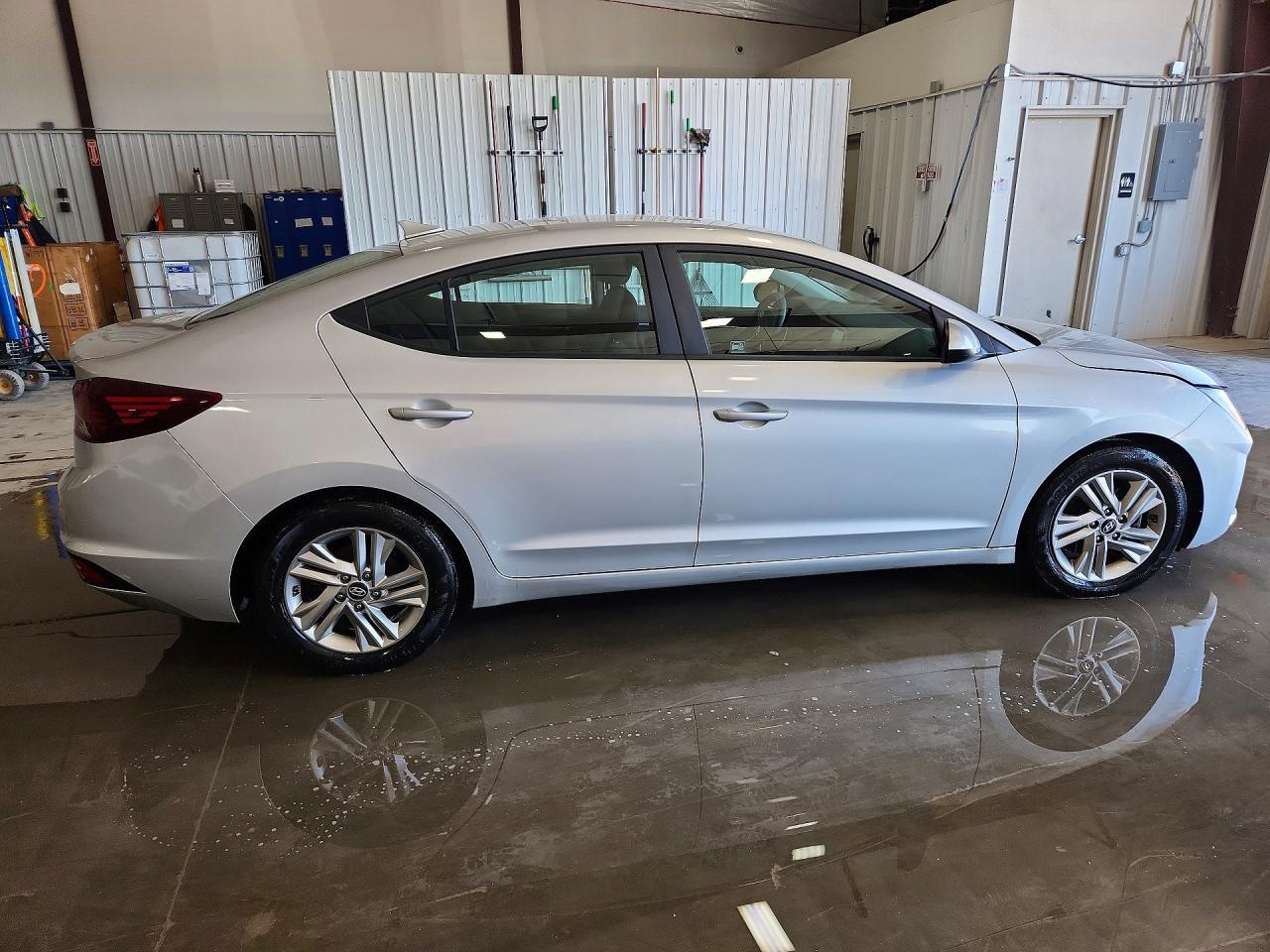 2019 Hyundai Elantra Sel - Фото 3