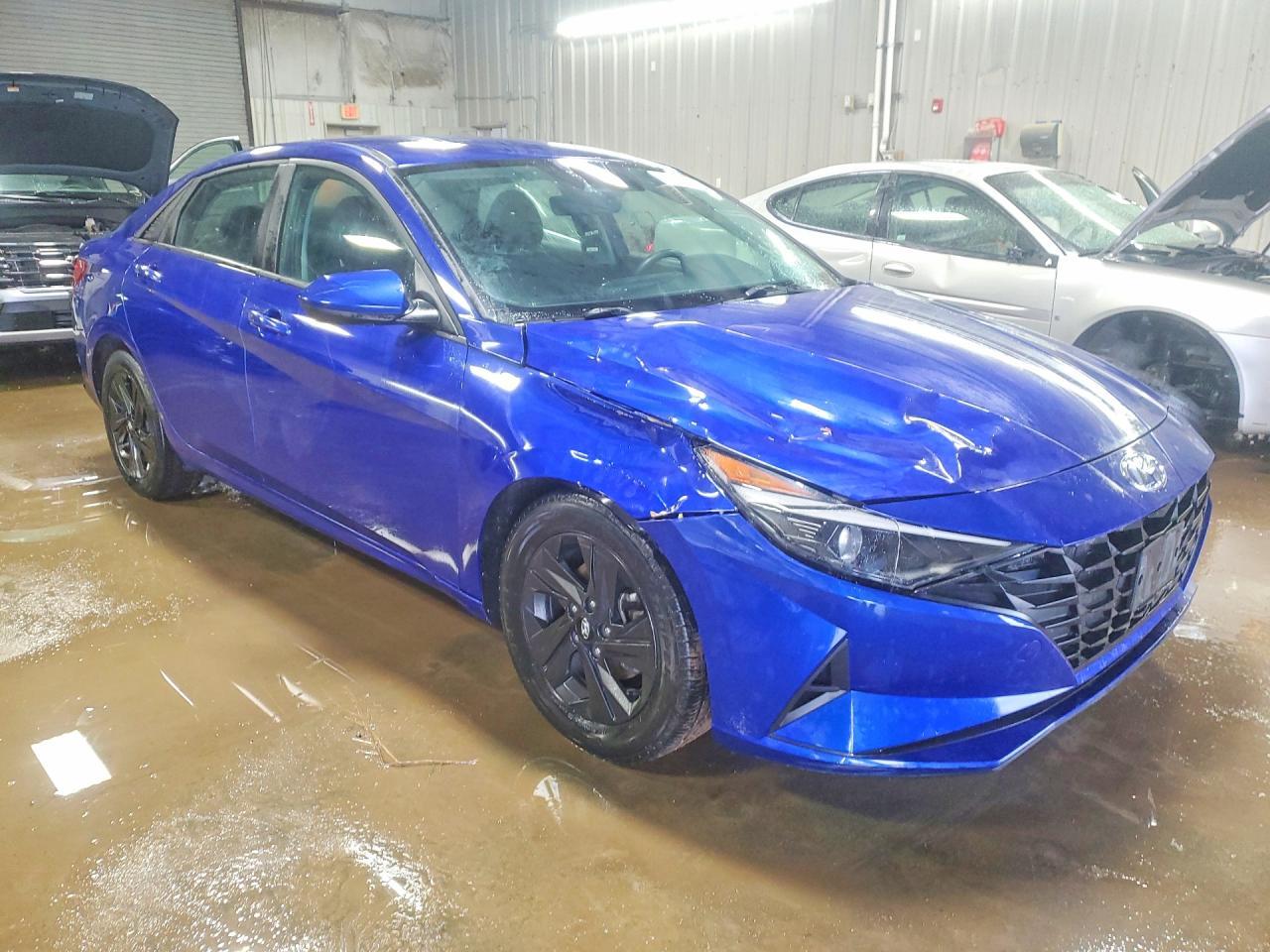 2023 Hyundai Elantra Sel - Фото 4