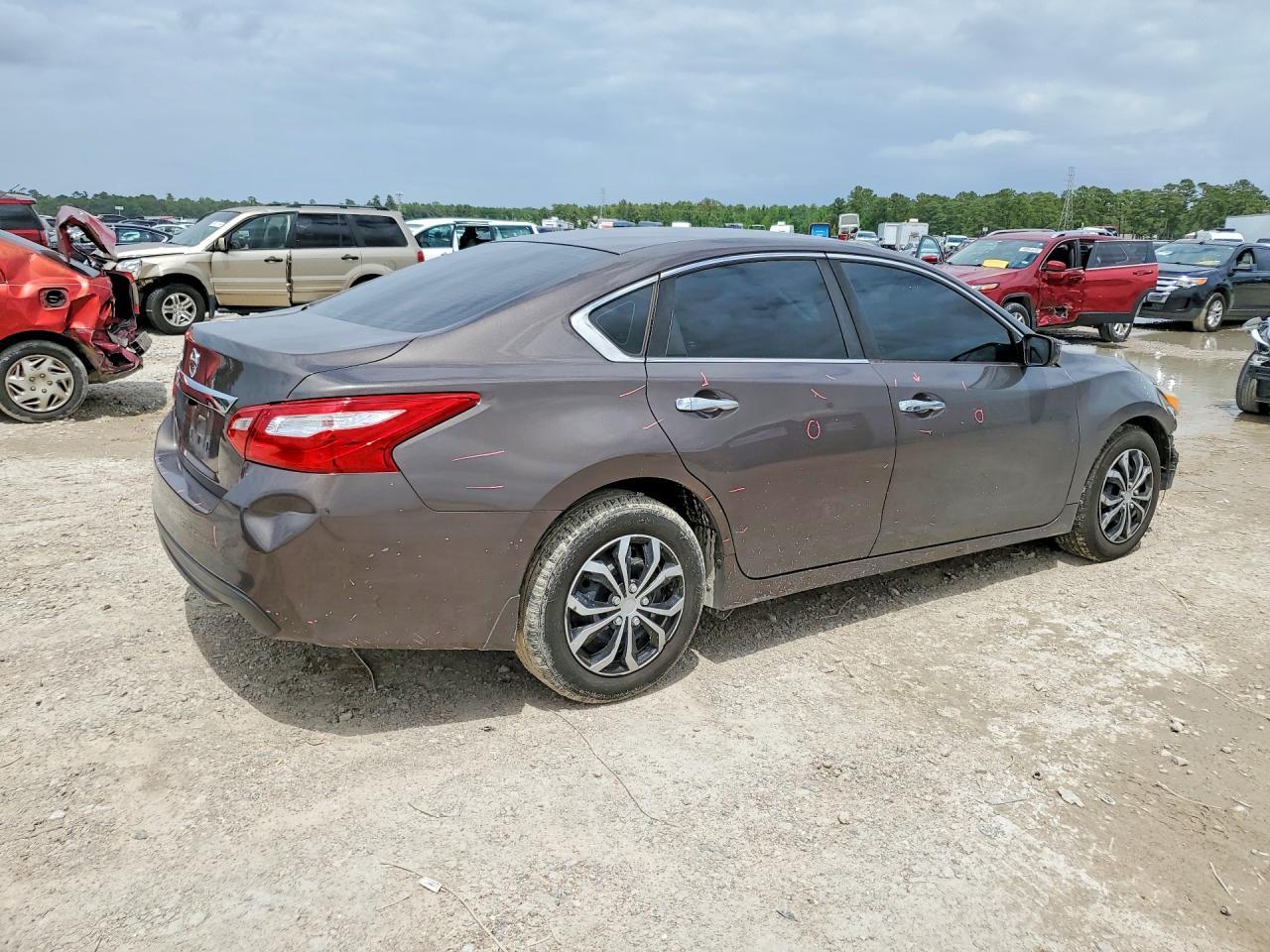 2017 Nissan Altima 2.5 S - Фото 3