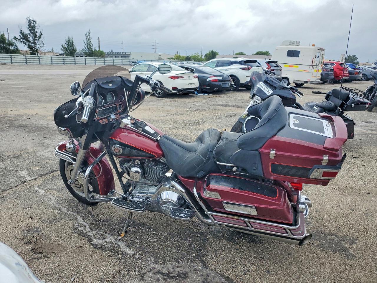 2001 Harley-Davidson Flhtcui - Фото 3