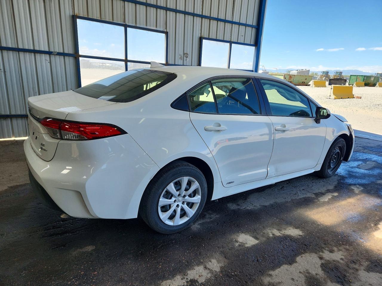 2025 Toyota Corolla Hybrid Le - Фото 3