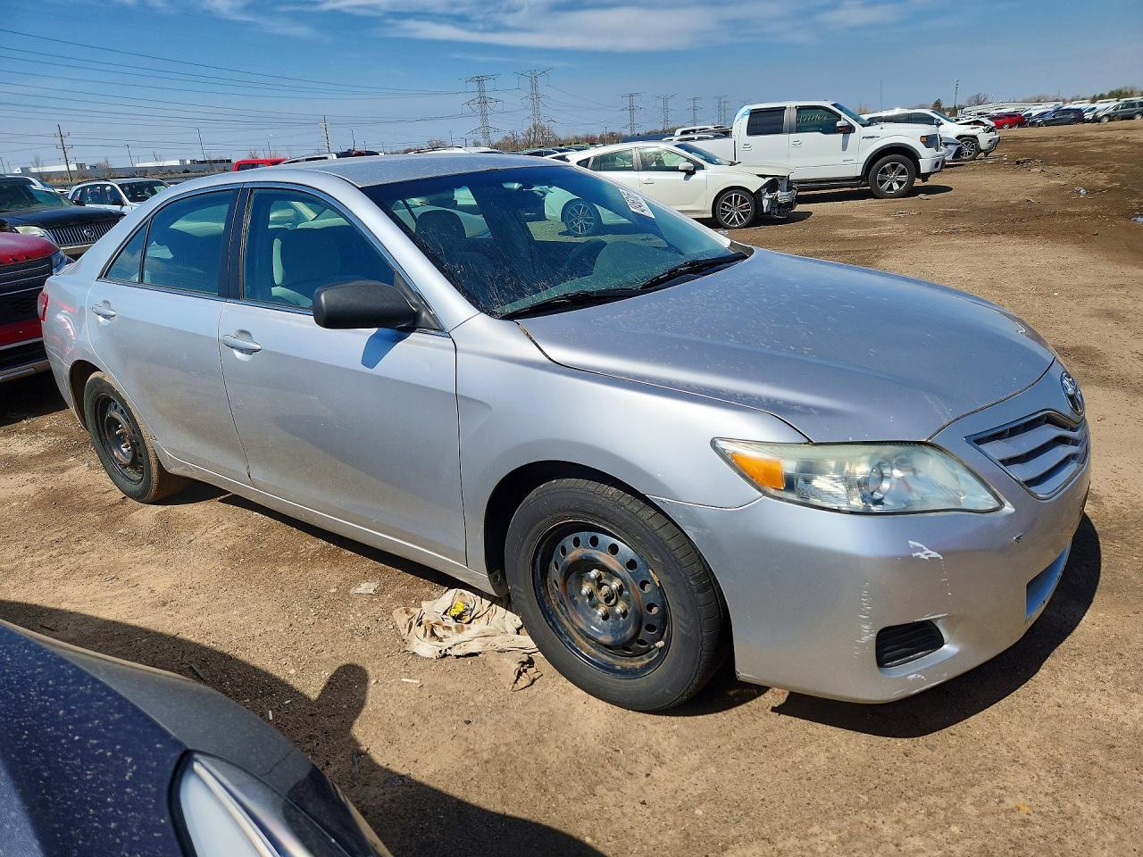 2010 Toyota Camry Le - Фото 4