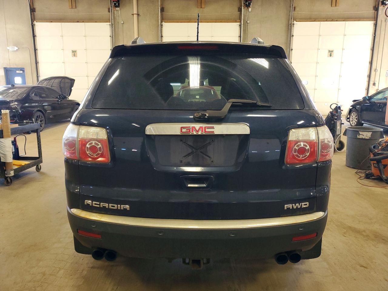2011 GMC Acadia Sle - Image 6
