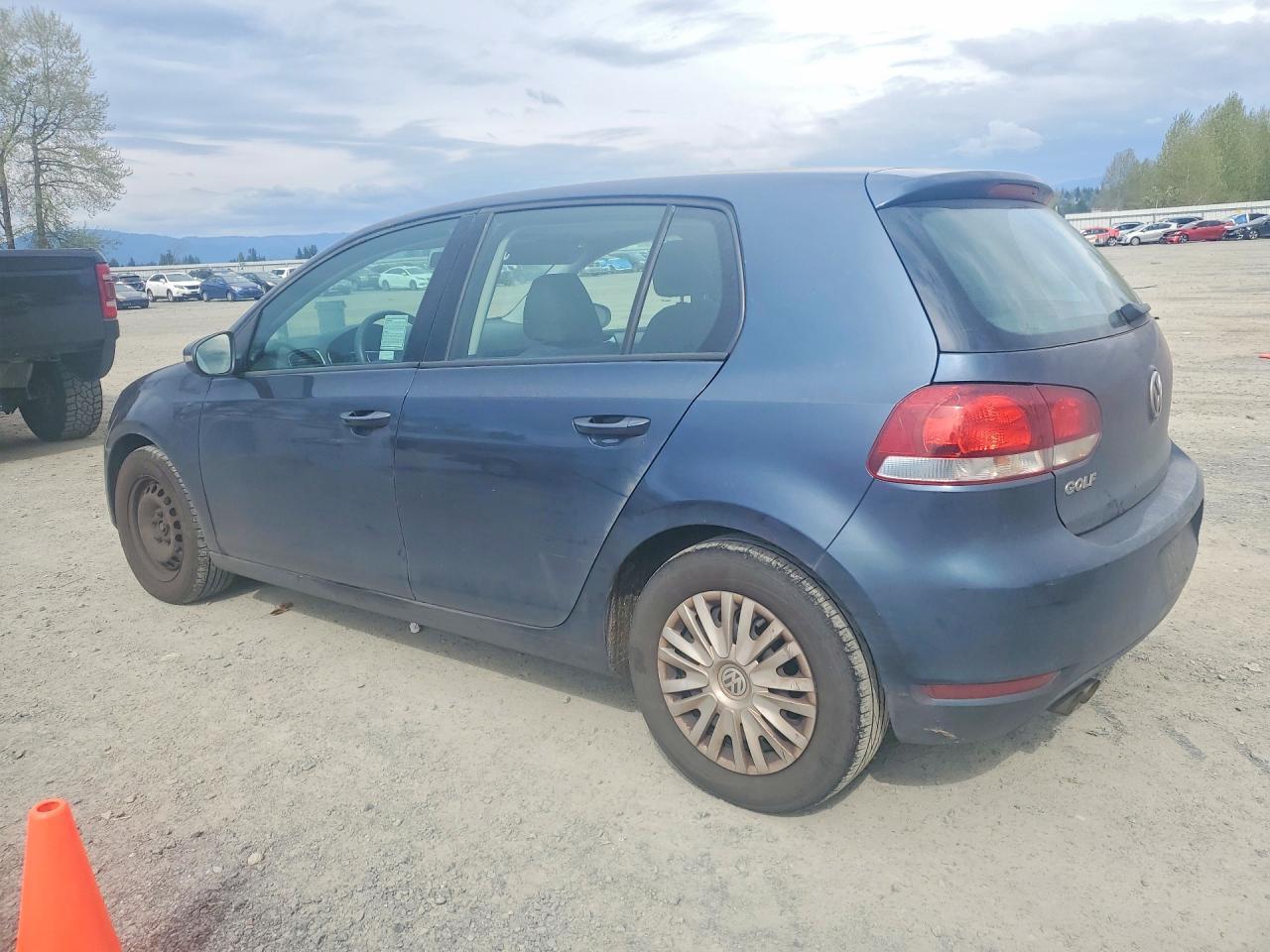 2012 Volkswagen Golf - Фото 2