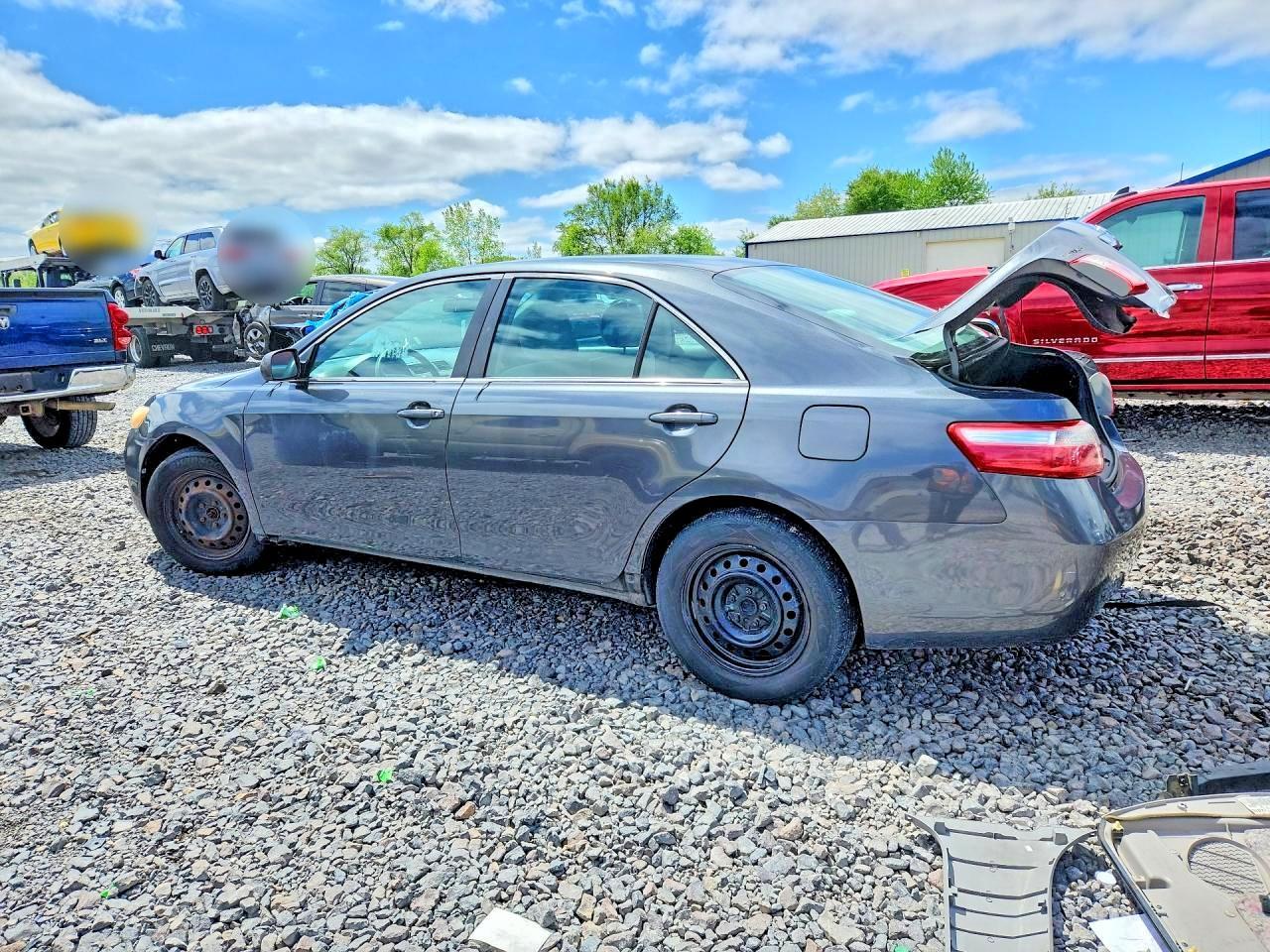 2008 Toyota Camry Le - Фото 2