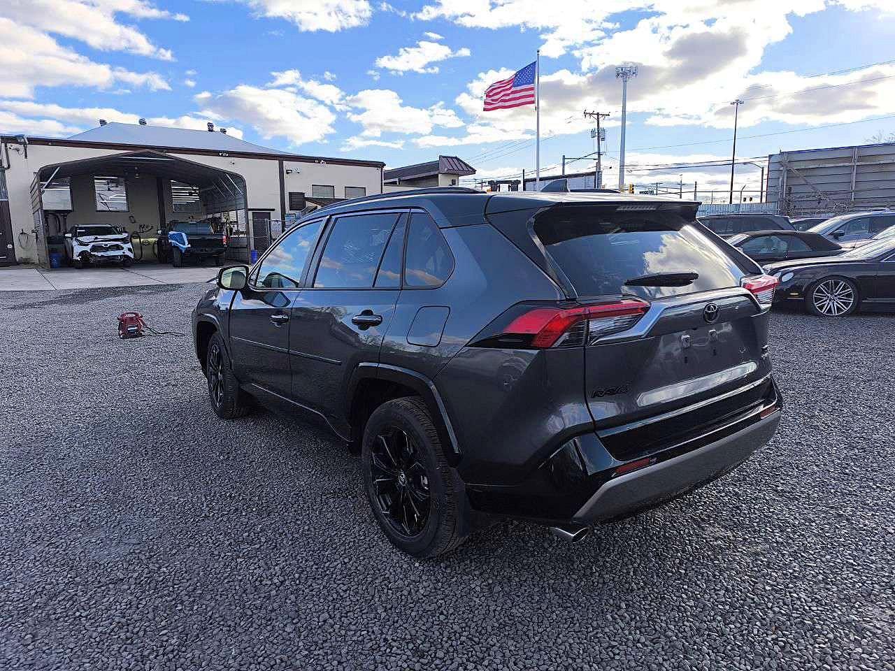 2025 Toyota Rav4 Xse - Фото 2