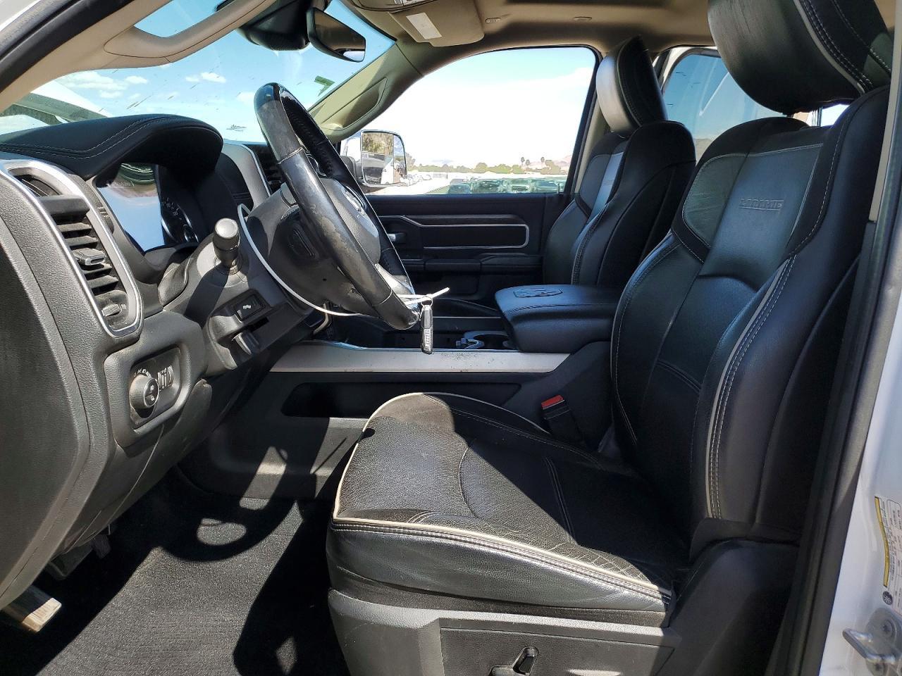 2019 Ram 3500 Laramie - Image 7