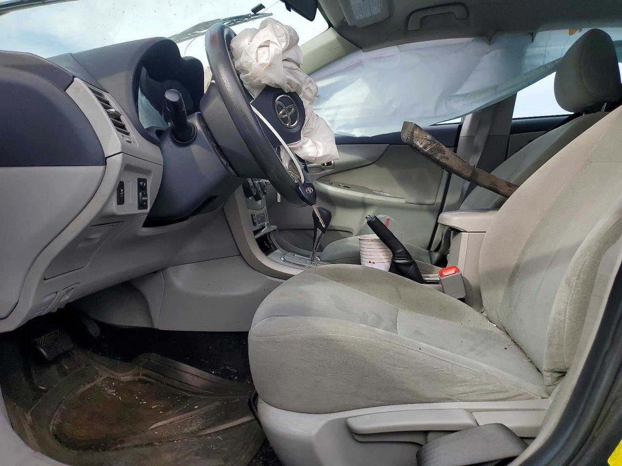 2013 Toyota Corolla Le - Фото 7