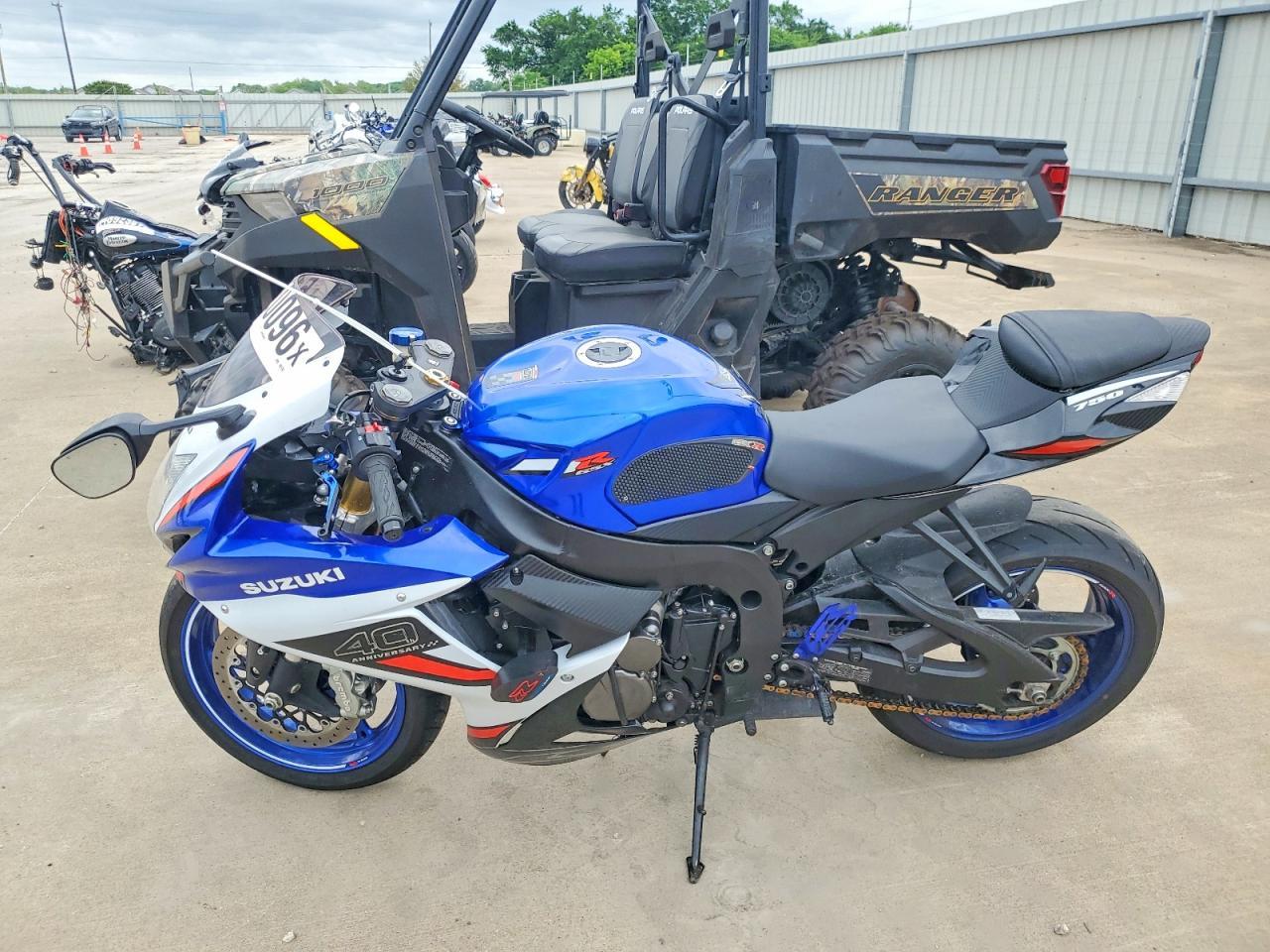 2026 Suzuki Gsx-R750 - Image 3