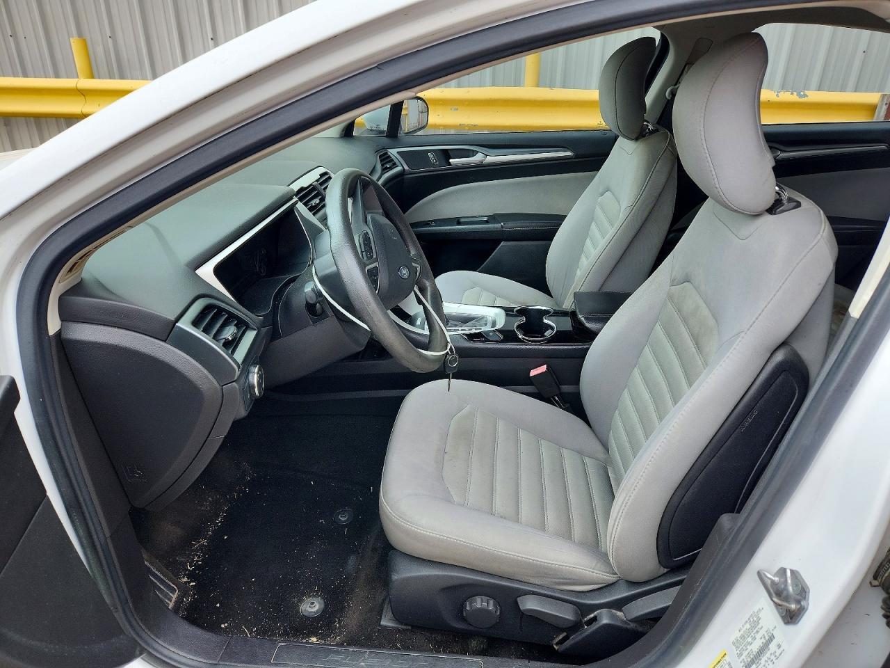 2014 Ford Fusion S - Фото 7