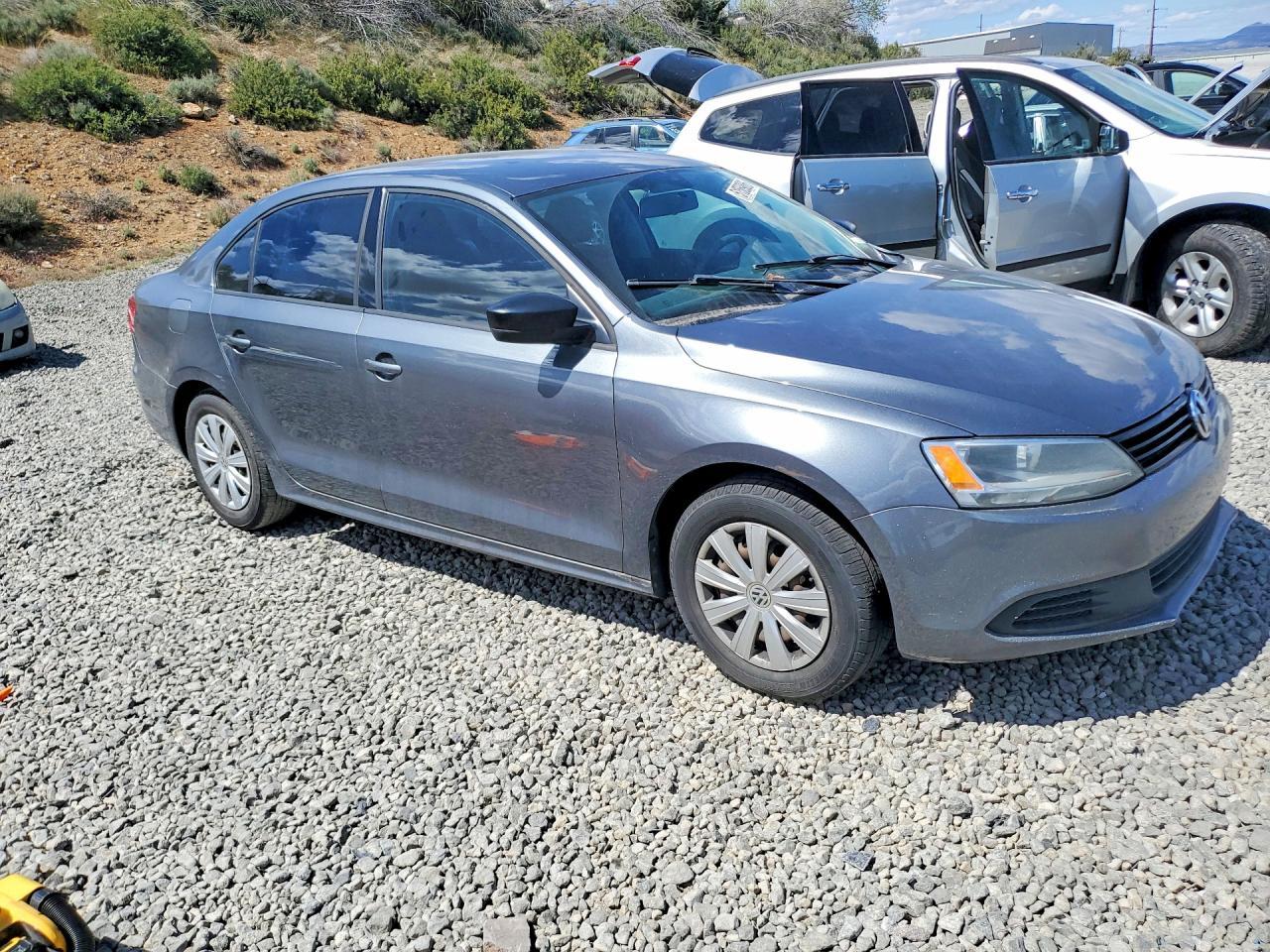 2014 Volkswagen Jetta Base - Фото 4
